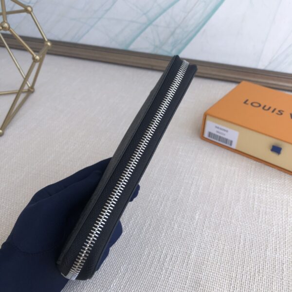 Louis Vuitton Men's Vertical Zip Wallet - Blue - Image 4