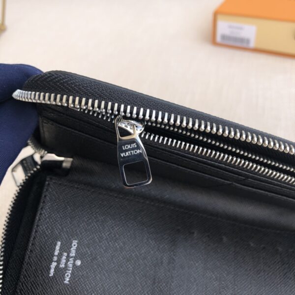 Louis Vuitton Men's Vertical Zip Wallet - Blue - Image 2