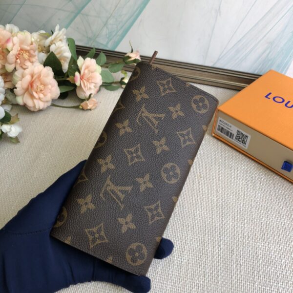 Louis Vuitton Doudou Emilie Wallet - Brown - Image 5