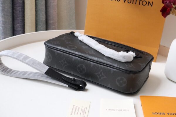 Louis Vuitton Pochette Volga Monogram Canvas - Black - Image 4
