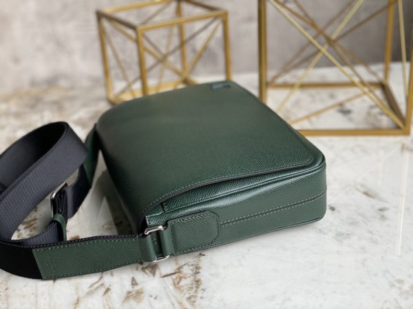 Louis Vuitton District Small Messenger Cross Pattern Bag - Green - Image 5