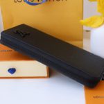 Louis Vuitton Aerogram Leather Zipper Wallet - Black - Image 4