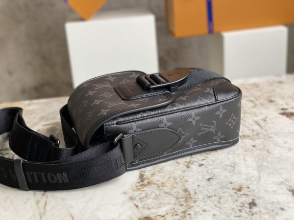 Louis Vuitton Archy Messenger PM Men's Bag - Black - Image 4