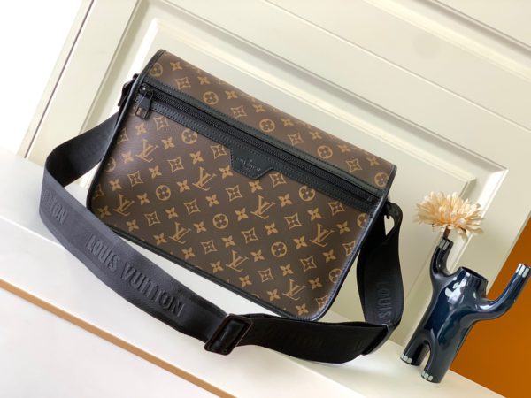 Louis Vuitton Archy Messenger MM Bag - Image 5