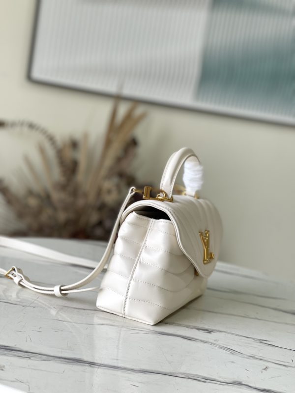 Louis Vuitton This Hold Me Handbag - White - Image 4