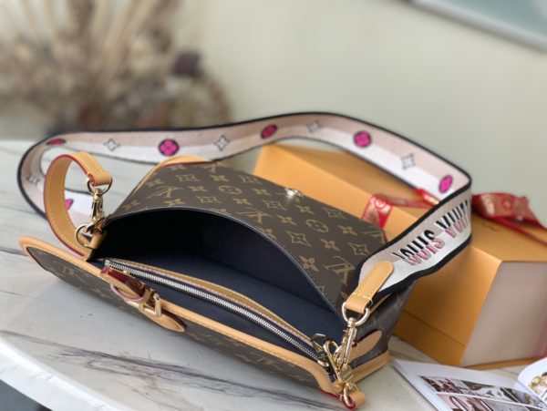 Louis Vuitton Baguette Handbag - Image 3