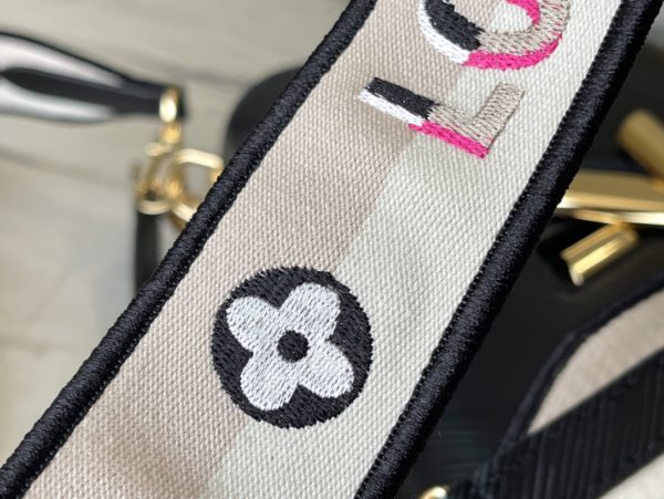 Louis Vuitton Twist MM Handbag - Black - Image 6