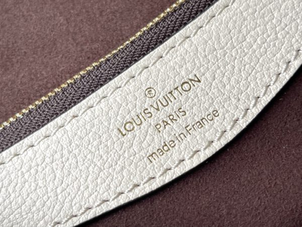 Louis Vuitton Diane Handbag - White - Image 4