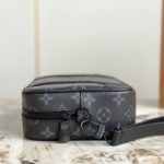 Louis Vuitton POCHETTE KASAI Clutch Bag for Men - Image 3