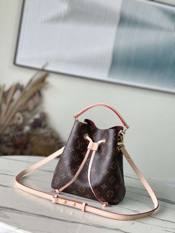 Louis Vuitton NÉONOÉ BB Handbag Bag