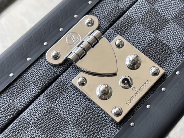 Louis Vuitton Heige Huangli 8-piece Watch Case - Image 2