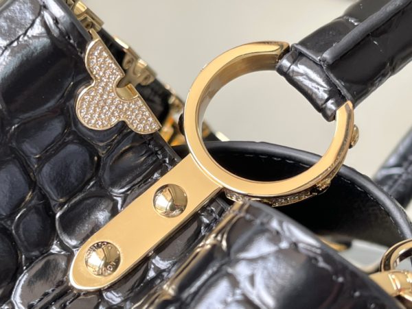 Louis Vuitton Crocodile Pattern Gold Buckle Medium - Image 4