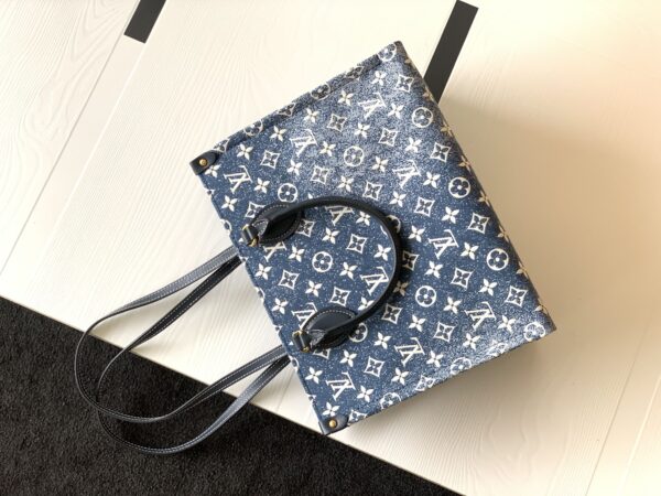 Louis Vuitton Onthego Handbag - Blue - Image 2