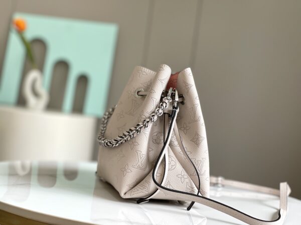 Louis Vuitton Bella Bucket Bag - White - Image 5