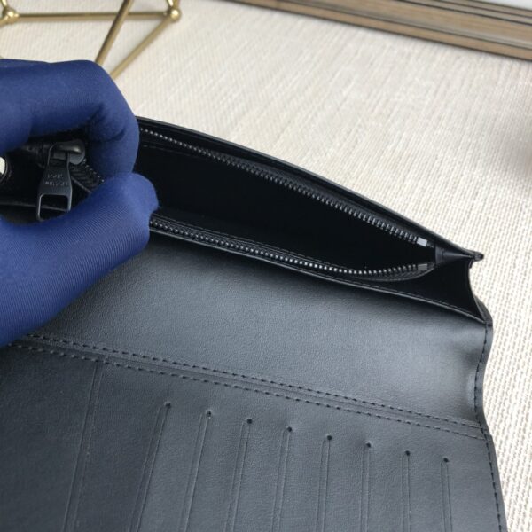 Louis Vuitton Taurillon Brazza Wallet - Black - Image 2