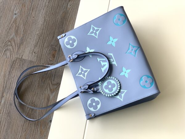 Louis Vuitton OnTheGo Medium Tote Bag - Blue - Image 3