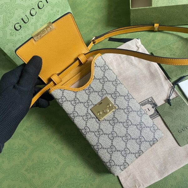 Gucci Padlock Lock Chain Bag - White - Image 4