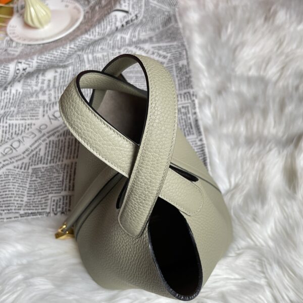 Hermes Picotin 18 Vegetable Basket Handbag - Sage Green - Image 3