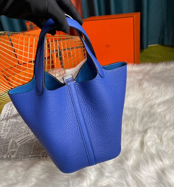 Hermes Picotin 18 Vegetable Basket Handbag - Electric Light Blue - Image 5