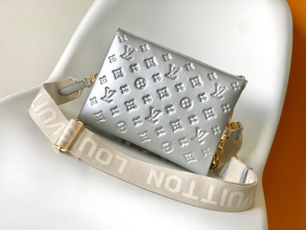 Louis Vuitton Caramel Coussin Trumpeter Bag - Silver - Image 4