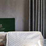 Goyard XLarge Reversible Anjou Double-Sided Tote Bag - White - Image 4