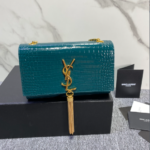 YSL Yves Saint Laurent's Rhombus Quilted Texture Handbag - Turquoise