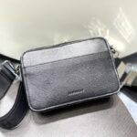 Givenchy Antigona U Camera Bag - Black - Image 2