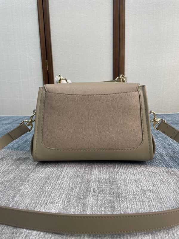 Chloe Tess Day Large Handbag - Elephant Gray - Image 4
