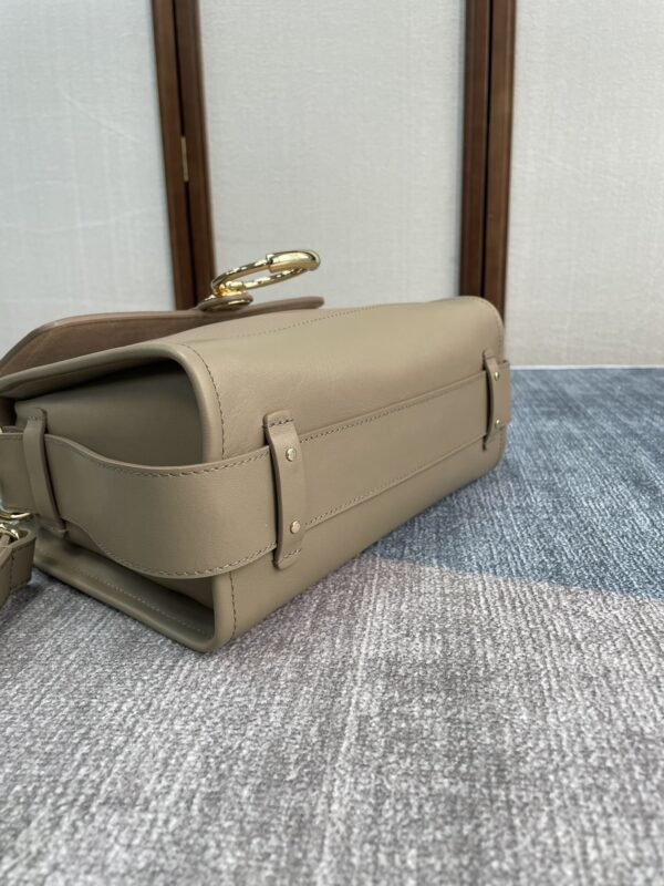 Chloe Tess Day Large Handbag - Elephant Gray - Image 2