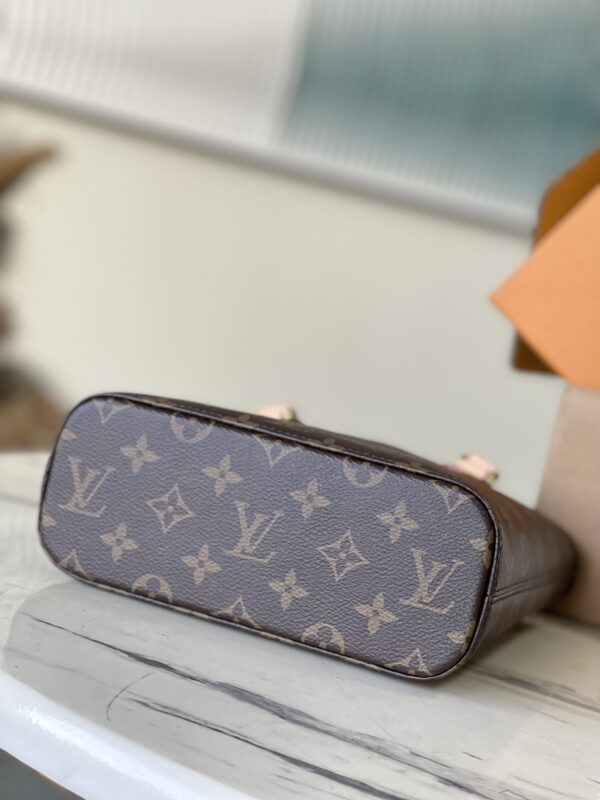 Louis Vuitton Vavant PM Handbag - Image 2