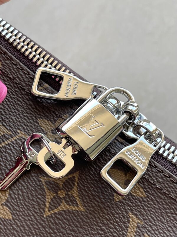 Louis Vuitton Keepall Bandoulière 50 Bag - Pink - Image 3